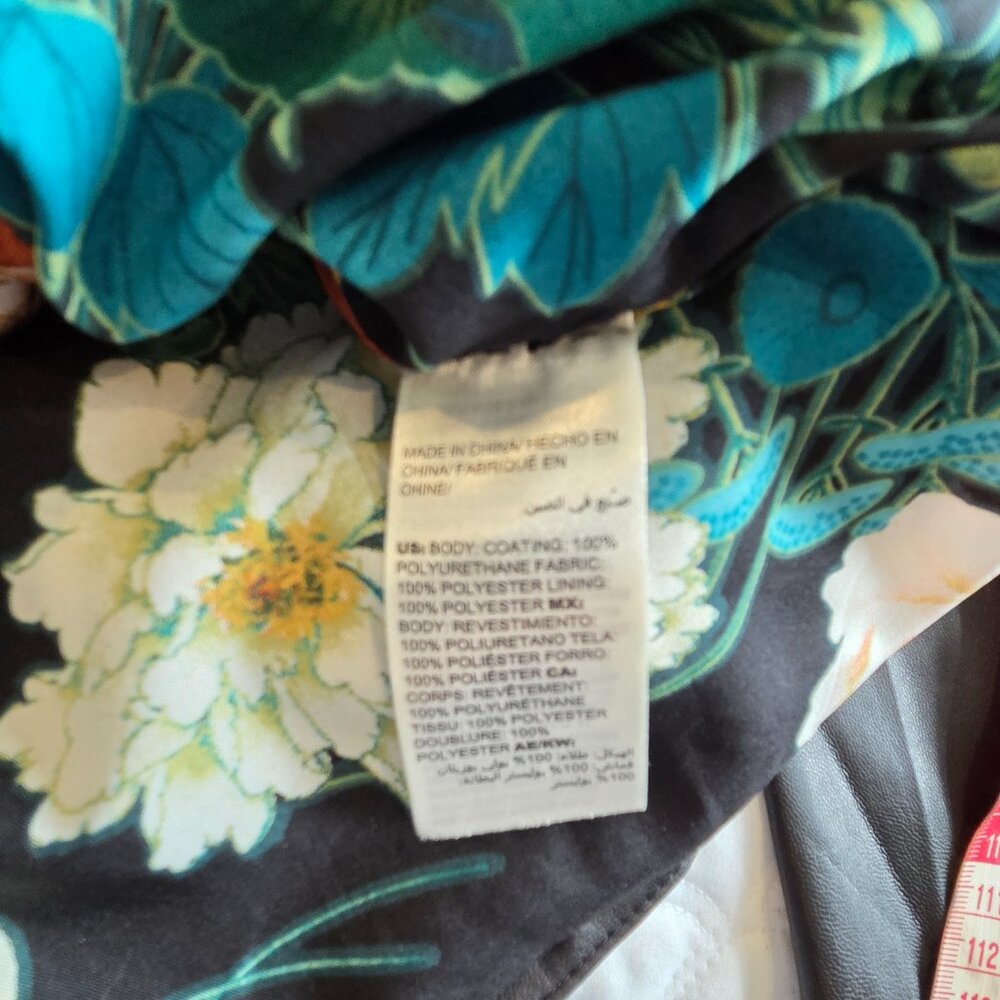Chico's Faux Leather Black Bomber Jacket w/Floral Lining - Sz 2 / L / 14 - NWOT - Picture 7 of 10